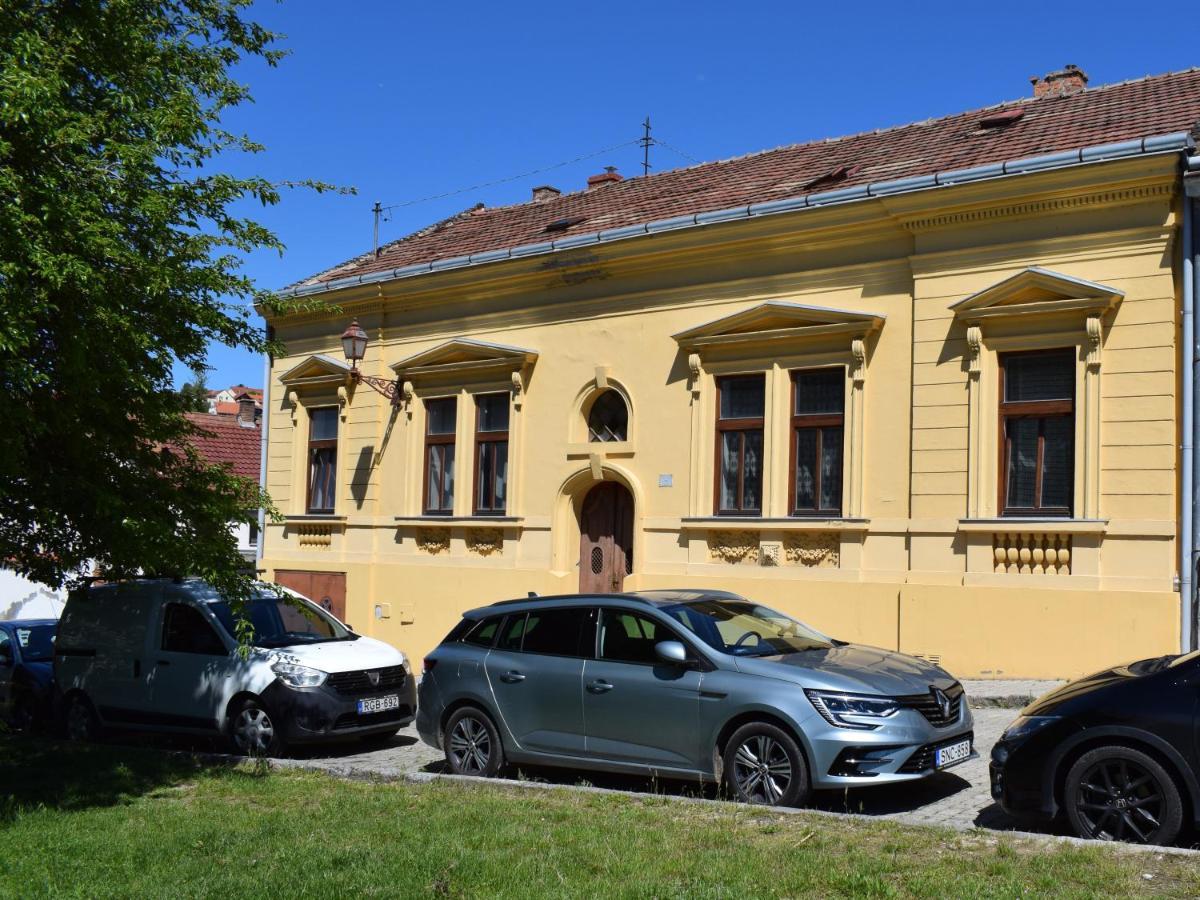 Malomszeg Apartman 2 Pécs Extérieur photo