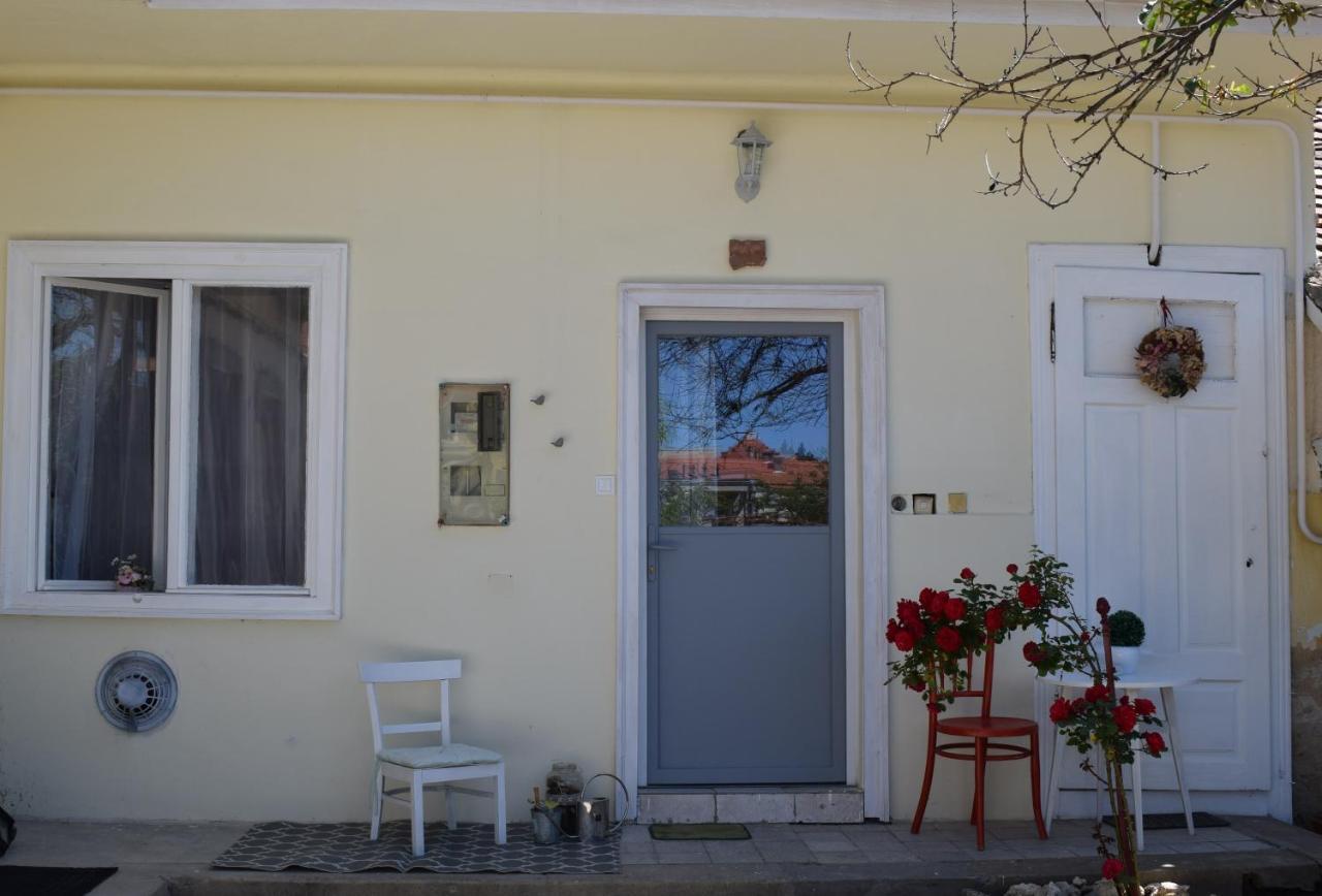 Malomszeg Apartman 2 Pécs Extérieur photo